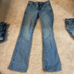 Wrangler High Rise Slim Boot Cut Jeans. Lightly Worn